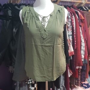 Old Navy Olive Flowy Top Large